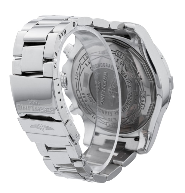 Breitling Super Avenger II A13371 Image 3